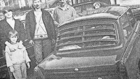 Nach dem Mauerfall machten viele DDR-Bürger auf der Reise in den Westen in Lichtenfels Station. Archivfoto: Herbert Wegner, Repros: Matthias Hoch