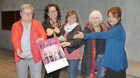 Gemeinsam aktiv in Sachen Frauentag (von links): Ruthild Schrepfer (CSU), Sandra W&uuml;stner und Claudia Belzer (SPD) sowie Retta M&uuml;ller-Schimmel und Andrea Dittrich (B&uuml;ndnis 90/ Gr&uuml;ne) Foto: Gabriela Ruyter
