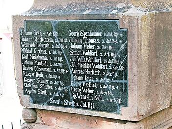 Das alte Kriegerdenkmal in Poppenlauer erinnert an 45 Gefallene in den Kriegen 1866 und 1870/71.