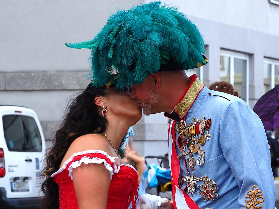 Großer historischer Festzug durch Bad Kissingen!