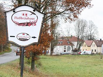 Im Rechtsstreit um die Auflagen für Floßfahrten auf dem Main konnte eine Einigung ohne Urteil erzielt werden.  Foto: R. Popp