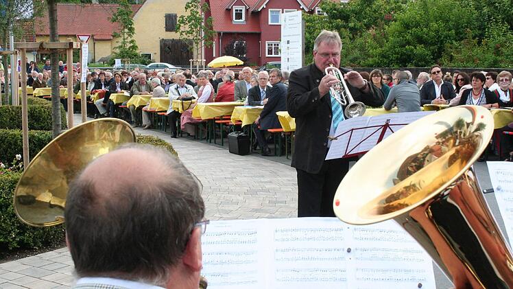 Der Posaunenchor Steppach unter Leitung von Werner Hofmann begleitete den Gottesdienst.