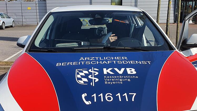 Die sammeln Proben ein.
