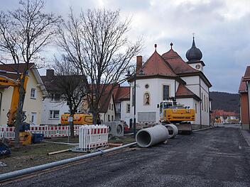Die Bauarbeiten zur Kanalerneuerung in Langenleiten gehen planmäßig  voran.  Foto: Marion Eckert