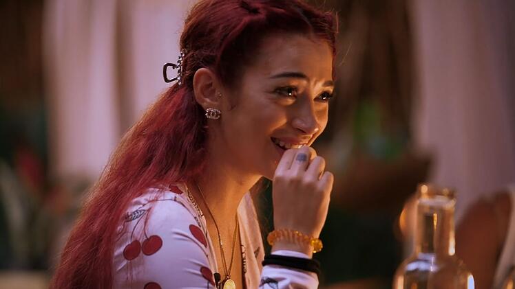 Ariel sieht sich im Dschungel von "Reality Queens" als Einzelk&auml;mpferin.