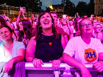 HUK-Coburg-Open-Air-Sommer 2018 - hier: Fans beim Konzert mit The  Kelly FamilyFoto: Matthias Hoch