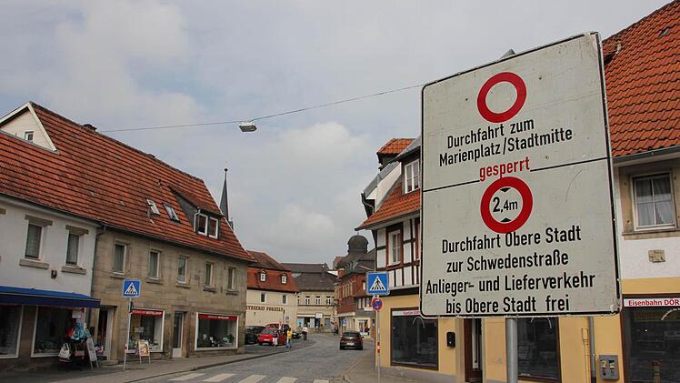 Die Sperrung derInnenstadt ist großflächig ausgeschildert. Zumindest am Montag gab es deshalb keine nennenswerten verkehrstechnischen Probleme im Umfeld der Baustelle.