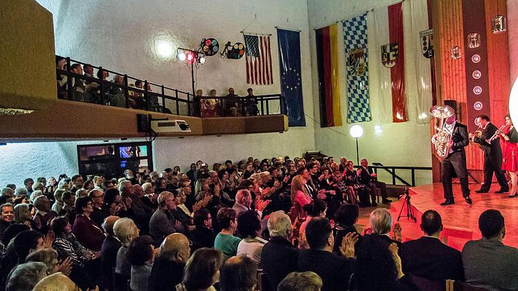 Neujahrskonzert: Das Blechbläserquintett Harmonic gastierte im Rathaussaal Rödental. Foto: Jochen Berger