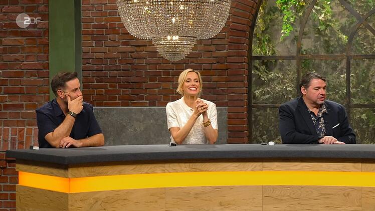 Kaum hatten die H&auml;ndler die S&auml;gen entdeckt, machten sich h&ouml;rbar Schauder und Ekel breit. "Ich krieg ganz weiche Knie", klagte Lisa N&uuml;dling.