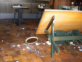 Im Juli 2012 brachen die Vandalen in die Rögener Hütte in Coburg ein und richteten immensen Schaden an. Foto: CT-Archiv
