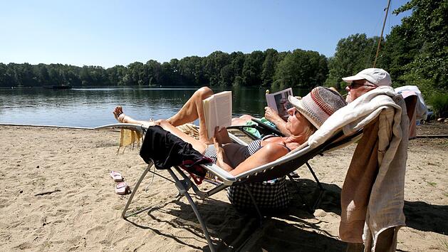 Auch am Wochenende gibt es in Franken Sonne satt: Zwischen 33 und 37 Grad werden erreicht. Foto: Roland Weihrauch/dpa