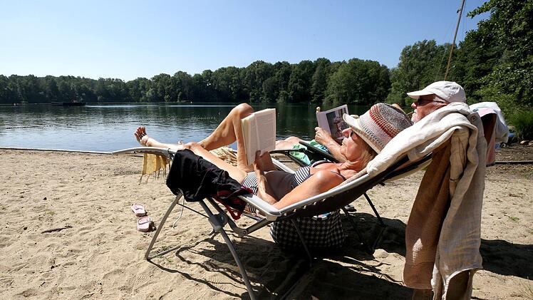 Auch am Wochenende gibt es in Franken Sonne satt: Zwischen 33 und 37 Grad werden erreicht. Foto: Roland Weihrauch/dpa