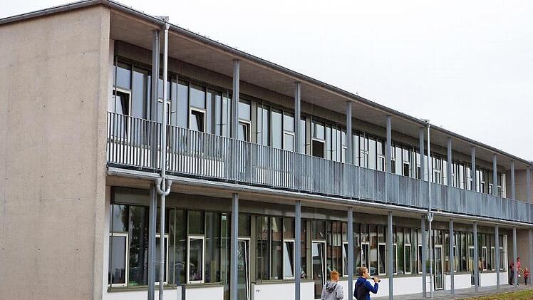 Es war ein langer Weg: Teilneubau der Rattelsdorfer Schule Foto: Johannes Michel
