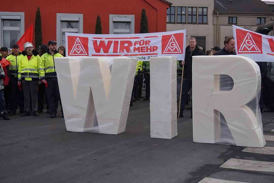 Warnstreik IG Metall in Kitzingen