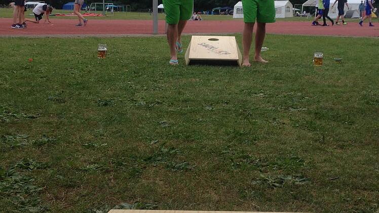 Das "Schwenkergespann" traf auch beim "Sackloch" ins Schwarze.  Foto: Daniel Ruppert