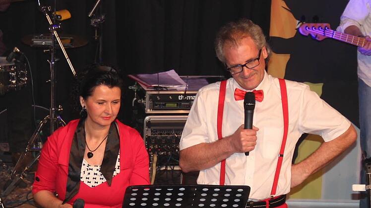 Impressionen von der Höchstadter Rosenmontagsparty. Foto: Johanna Blum