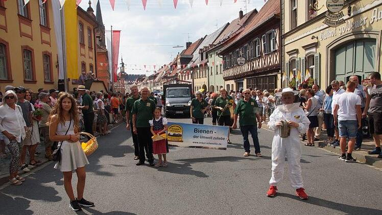 Der Imkerverein erinnert an seine Bienen und ihren Nutzen für die Umwelt.