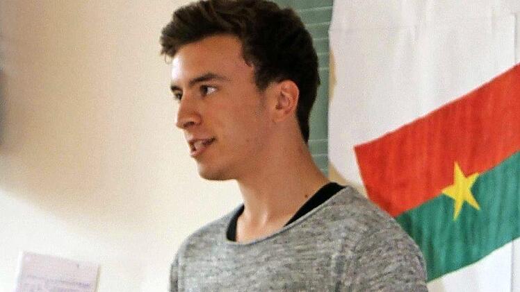 David Nedoschill verkündet das Ergebnis des Kaya-Laufs.