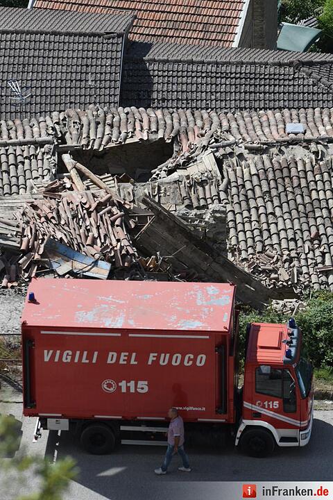 Schweres Erdbeben erschüttert Zentralitalien