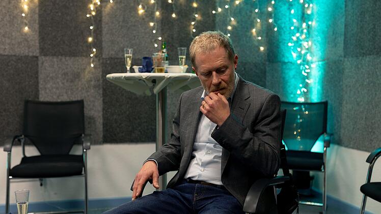 Matthias Vogel (Andreas Lust) versucht, einen Serienm&ouml;rder-Fall aufzukl&auml;ren, der ihn schon lange begleitet. Er hat nicht mehr viel Zeit daf&uuml;r - denn er ist selbst an Demenz erkrankt.