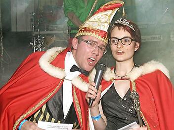 Prinz Michael und Prinzessin Beatrice halten eine ihrer letzten Faschingsreden.  Foto: Michael Stelzner