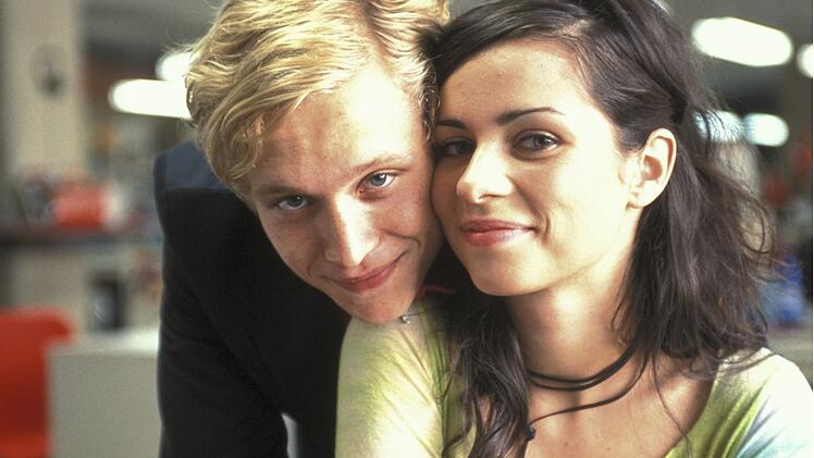 Eine seiner ersten großen Rollen: In der Romanverfilmung "Soloalbum" spielte Matthias Schweighöfer an der Seite von Nora Tschirner.