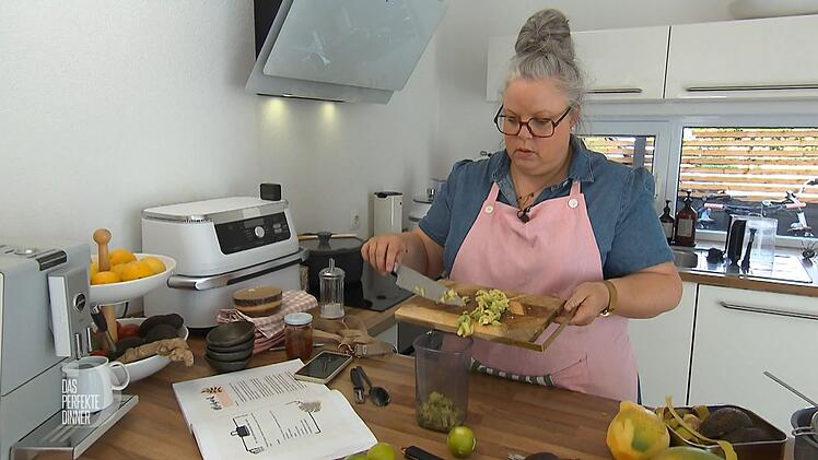 Lilly (47) präsentiert zum Finale ihre "asiatische Crossover-Küche".