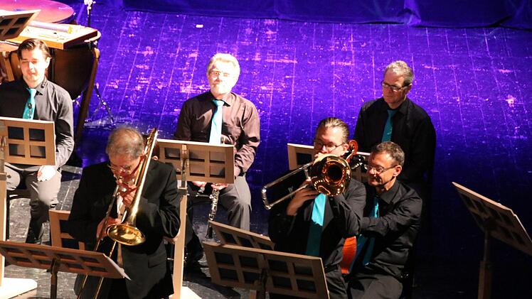 Die Frankfurt Swing All Stars standen zum ersten Mal mit dem Bad Kissinger Kurorchester auf der Bühne. Foto: Ralf Ruppert