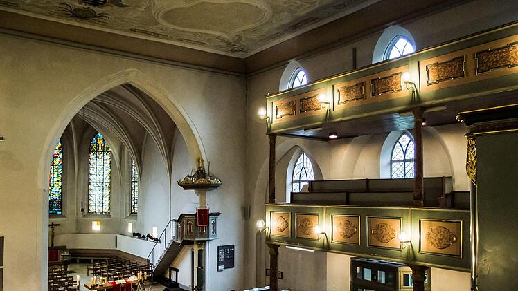 Blick in die Heilig-Kreuzkirche in Coburg nach der Sanierung der historischen EmporenFoto: Jochen Berger