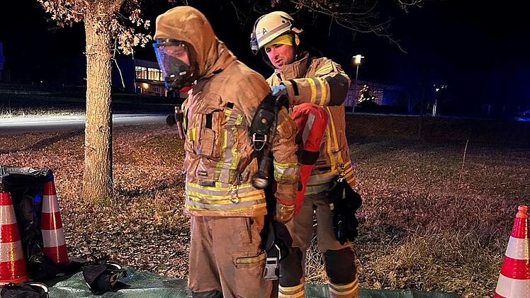 Gundelsheim: Küche in Asylunterkunft brennt lichterloh - "Nicht mehr bewohnbar"