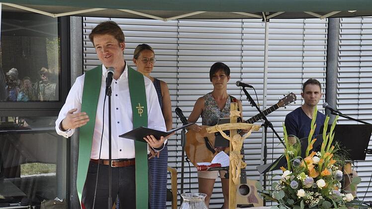 Zum letzten Mal leitete Diakon Robert Klatt einen Gottesdienst in Bad Bocklet. Die Johanneskirche in Bad Bocklet war für ihn ein Fixpunkt für seine Jugendgottesdienste. Foto: Peter Klopf