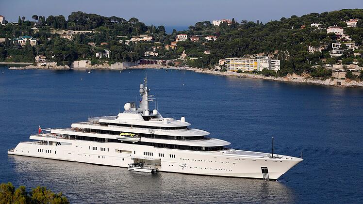 Luxusjacht 'Eclipse' vor Villefranche-sur-Mer