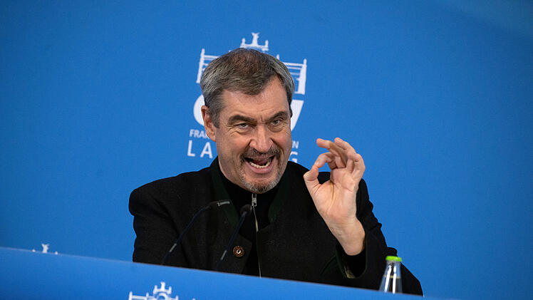 CSU auf Kloster Banz: S&ouml;der will weniger Bundesl&auml;nder und mehr Hymnen