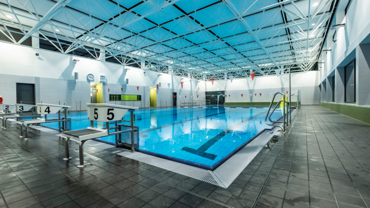 Volkach: Wegen innerbetrieblicher Veranstaltung - Hallenbad wird an diesem Tag geschlossen