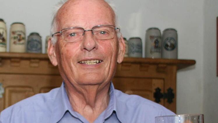 Helmut Geiger stellt sein zweites Buch ,Biergeschichte(n)' am Donnerstag in der Kommunbräu vor. Foto: Stephan Tiroch