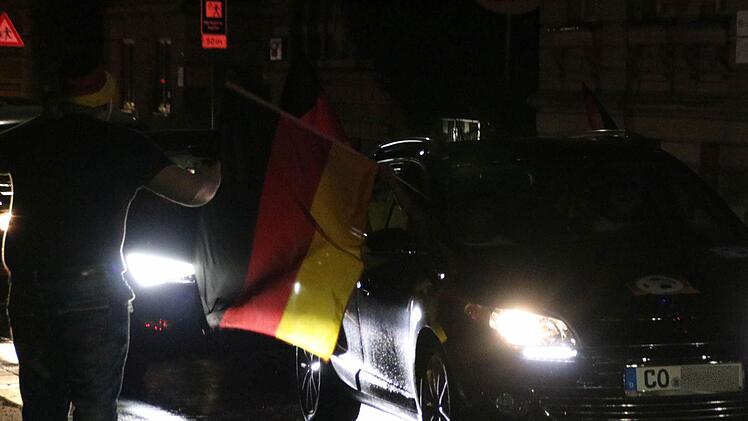 Impressionen vom Autokorso in der Coburger InnenstadtFoto: Jochen Berger