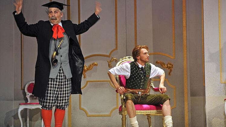 Szene aus dem "Vogelhändler" am Landestheater Coburg.Foto: Andrea Kremper