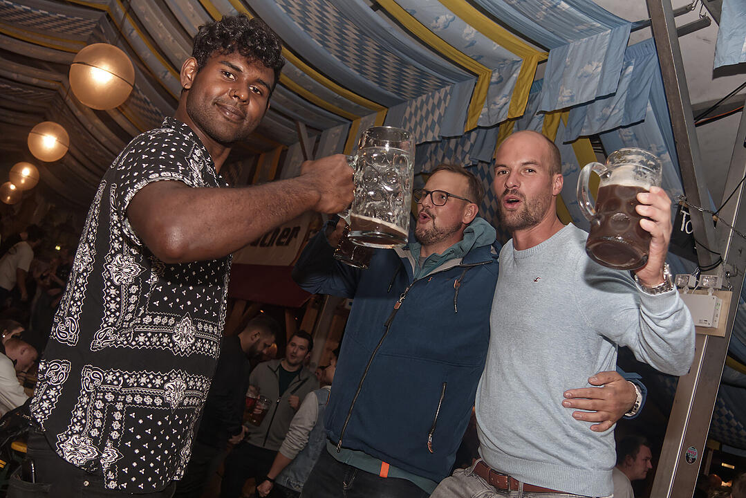 Beste Stimmung beim zweitgrößten Volksfest Bayerns