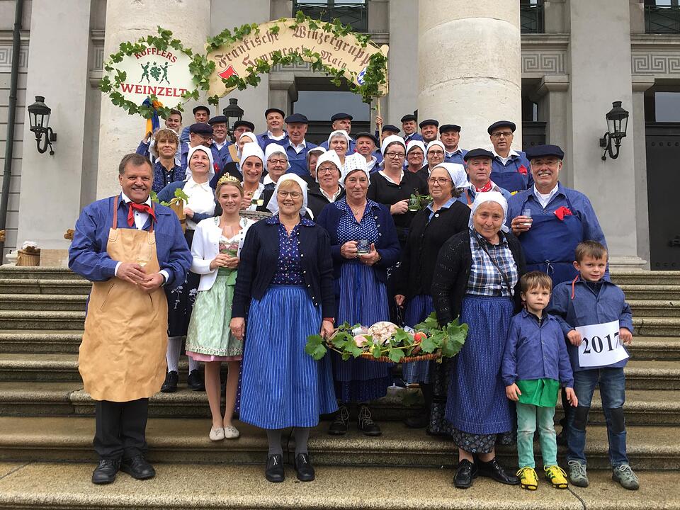Wiesn-einzug der Winzer