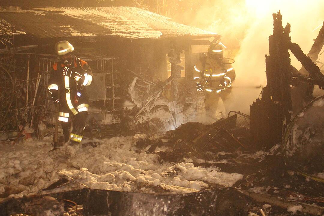 Bayreuth: Gartenkolonie geht in Flammen auf