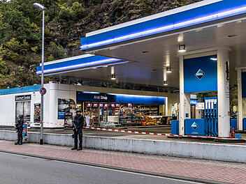Tödlicher Angriff wegen Maskenstreits an Tankstelle