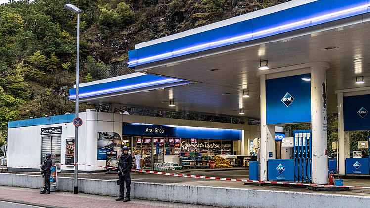 Tödlicher Angriff wegen Maskenstreits an Tankstelle