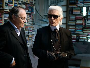 Designer Karl Lagerfeld (rechts) im Gespräch mit dem Autor Gero von Boehm. Boehms Frage posthum: Wer war Karl Lagerfeld?