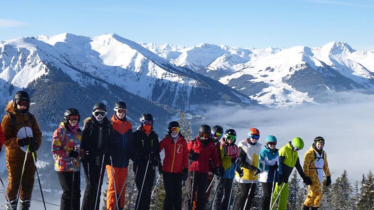 Bereit f&uuml;r die n&auml;chste Abfahrt bei der Volkersberg-Skifreizeit. Foto: Ralf Sauer
