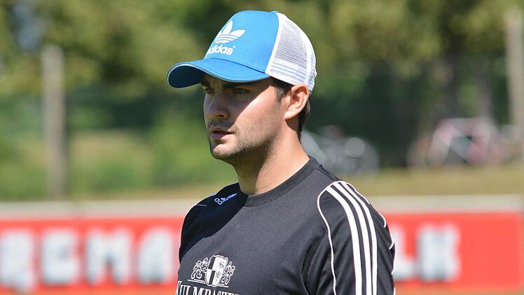 Der erst 26-jährige Christoph Wächter ist neuer Trainer des Landesliga-Schlusslichts SSV Kasendorf. Foto: Andreas Bär