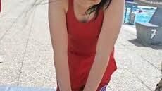 Jasmin Prawitz zeigte Reanimationsmaßnahmen an der Gummipuppe.