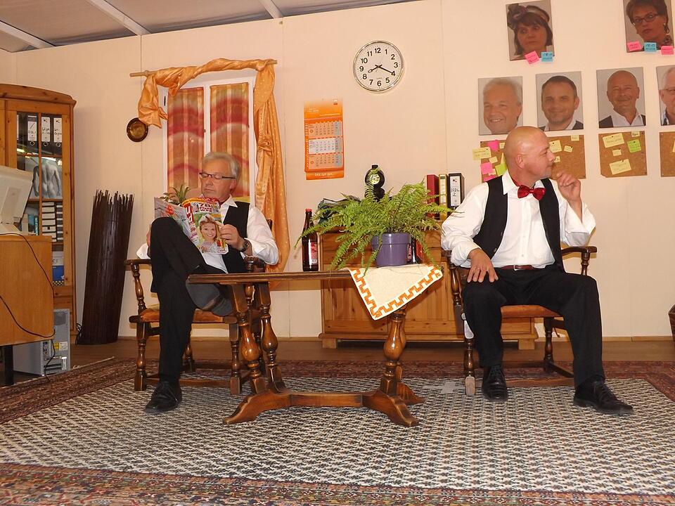 07.11.2016 Theatergruppe Gerach spielt >Die Nacht der Nächte!<