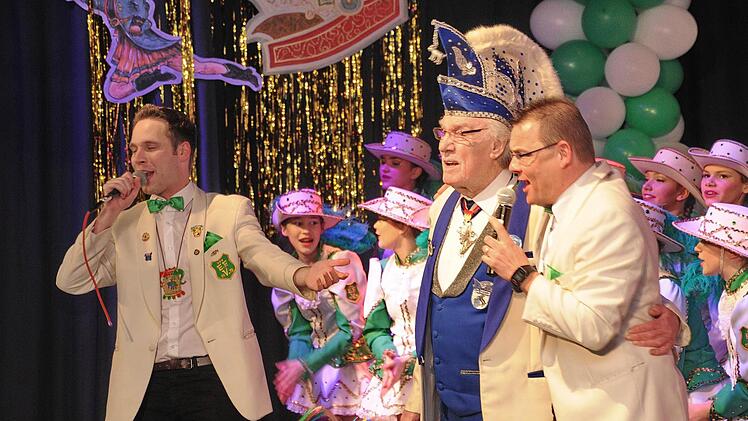 Dass Singen richtig Spaß machen kann, beweist dieses Bild.   Foto: Karl Heinz Wirth