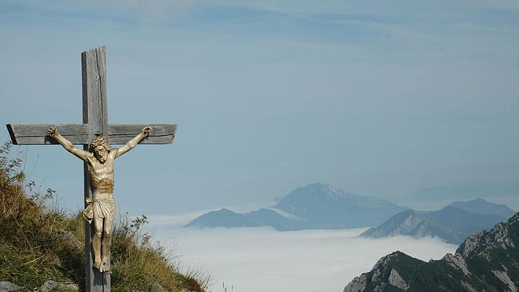 Den Blick vom Heimgarten im Bayerischen Voralpenland hat Michael Kraus aus Ludwigschorgast im Bild festgehalten.