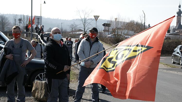 Bei GKN Sinter Metals in Bad Brückenau wurde am Mittwoch für mehr Lohn und die Einhaltung des Tarifs gestreikt. Foto: Steffen Standke